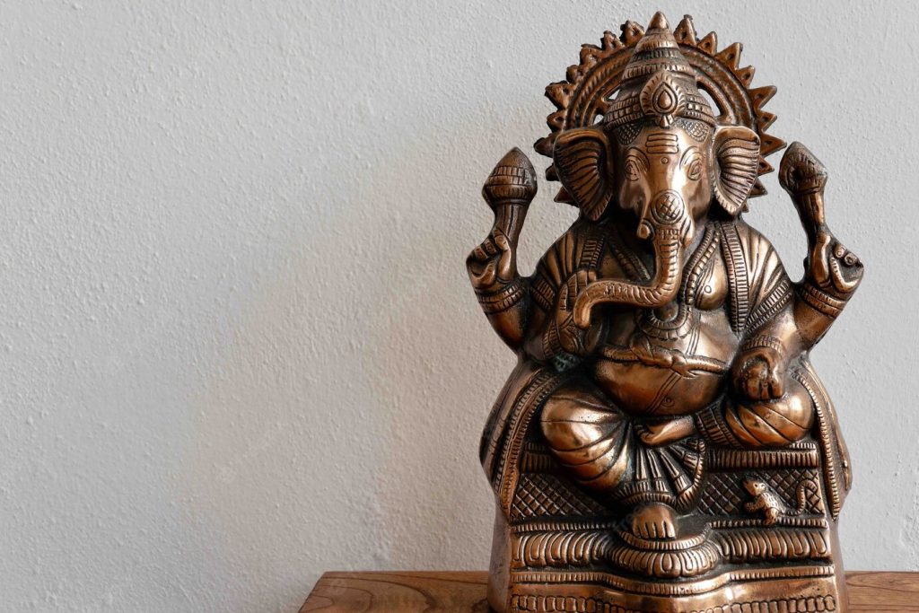Atelier illustré par la statue de Ganesh
